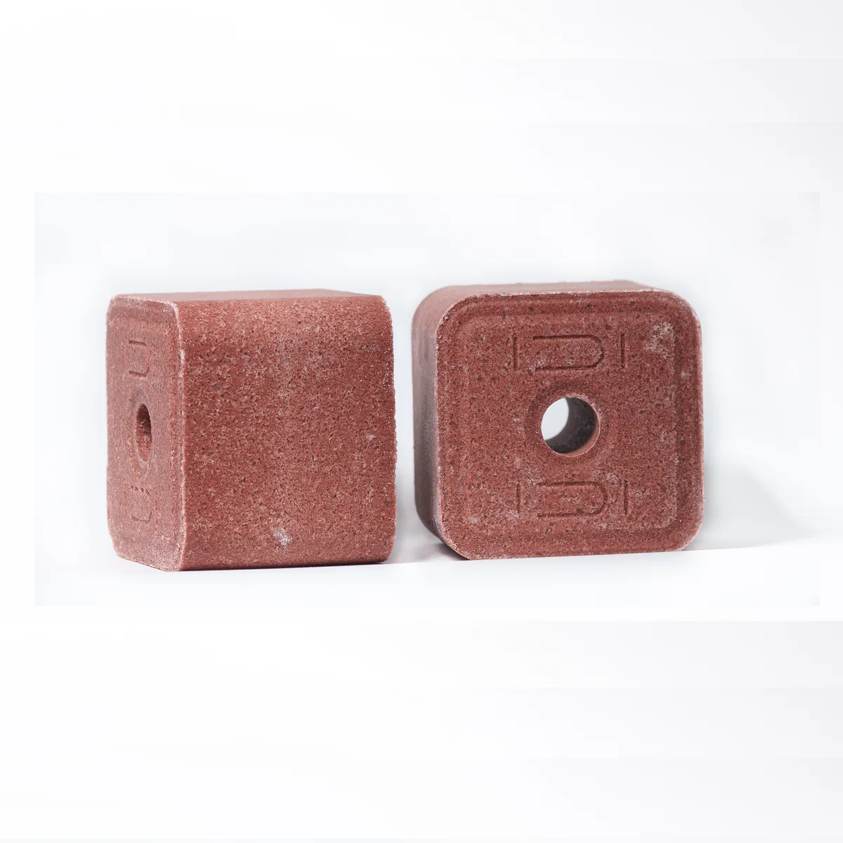 Red salt cubes - Iron